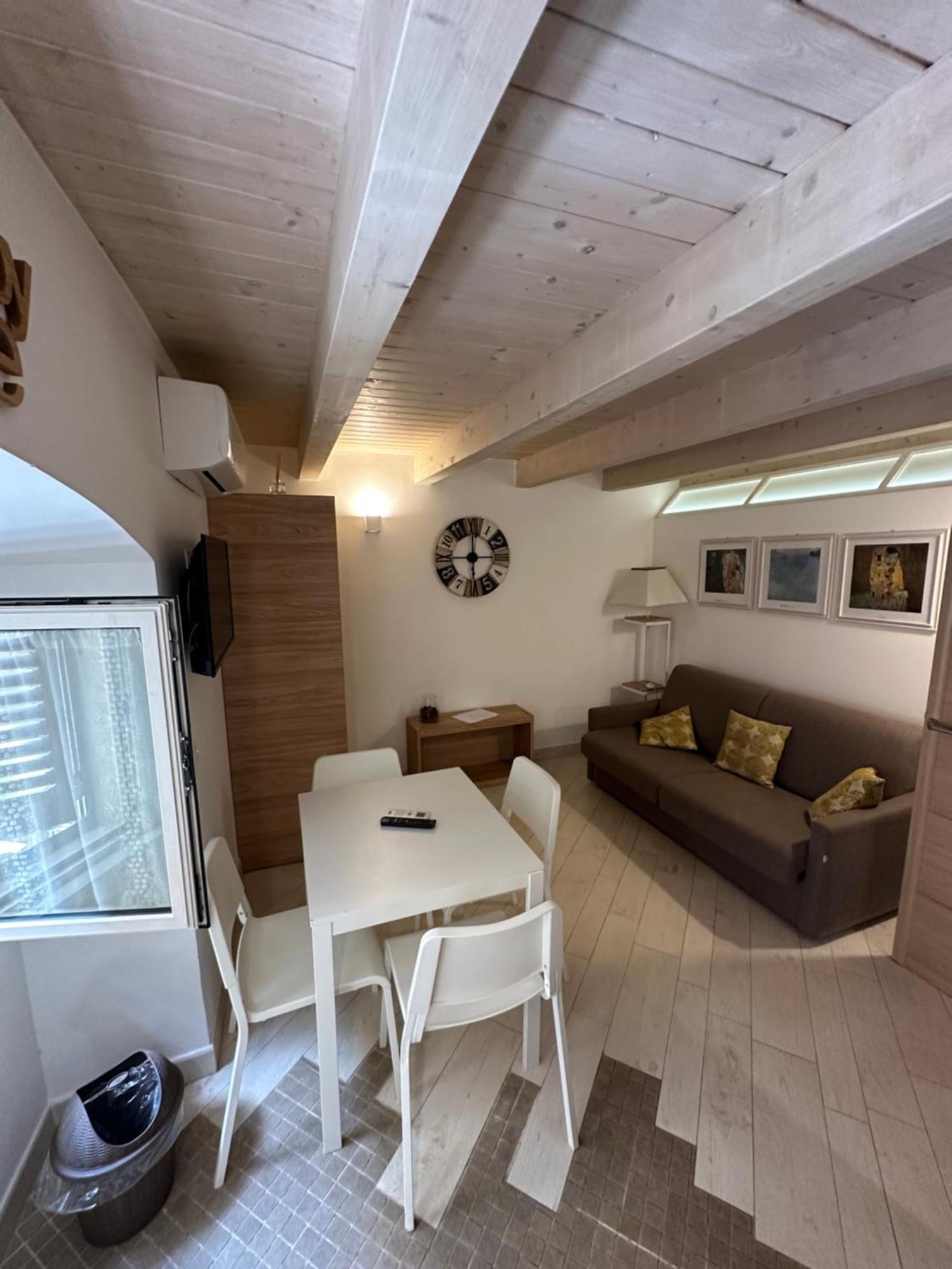 More Apartments Il Ferrarese2 바리 외부 사진